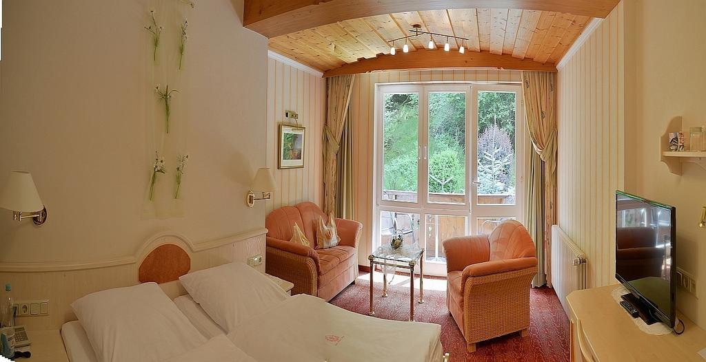 Hotel Zum Weissen Stein Kirchen  Værelse billede