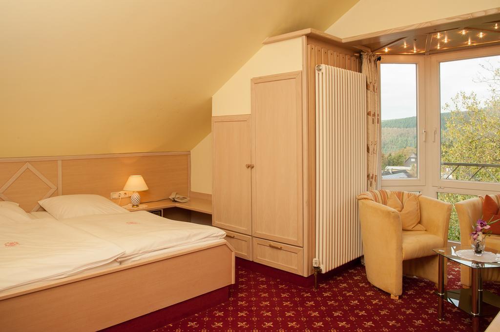 Hotel Zum Weissen Stein Kirchen  Eksteriør billede