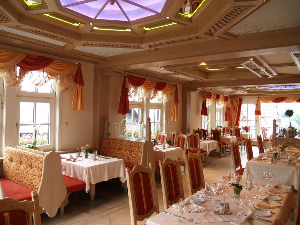 Hotel Zum Weissen Stein Kirchen  Eksteriør billede